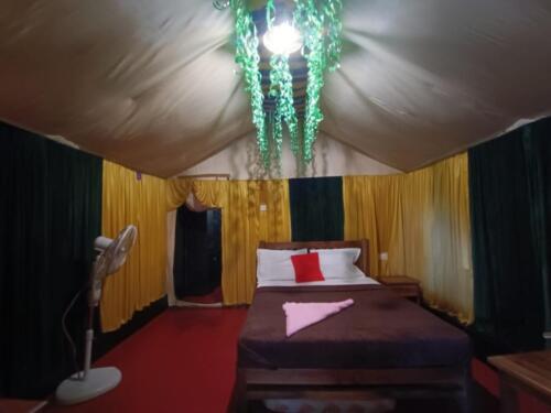 Season7 African Safari Luxury Tent Interior